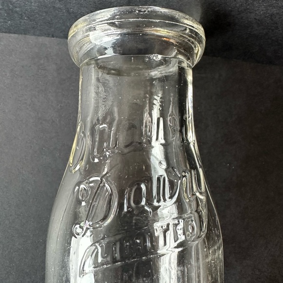 Vintage Half Pint Milk Bottles Lot of 2 - Picture 3 of 7